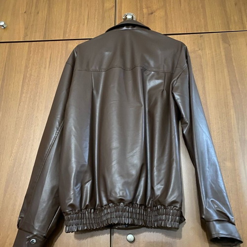 Leather jacket brown new, size Large