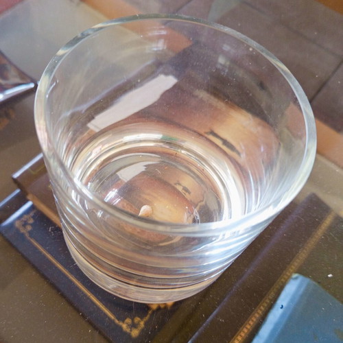 Vase with artificial flower arrangement like new