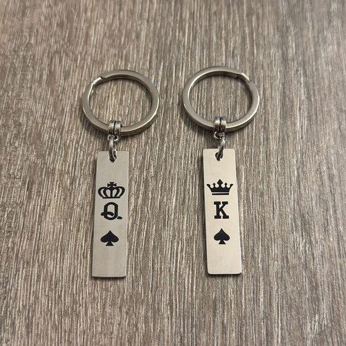 Set of 3 queen & king keychains new, black and silver