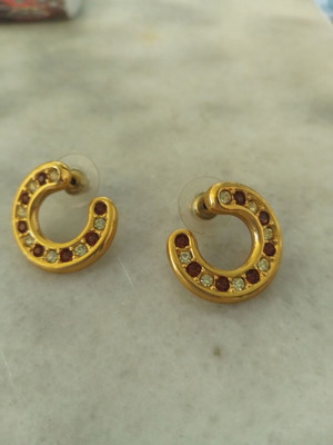 Swarovski vintage swirl earrings with jonquil and topaz crystals