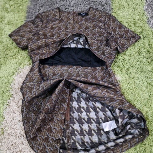 A&G UK dress brown and gold size M like new