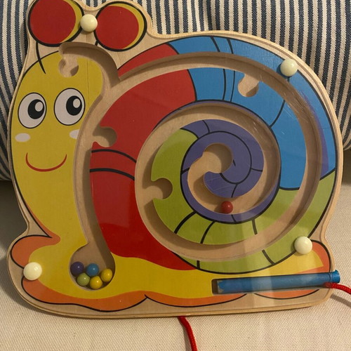 Snail labyrinth used for logic and motor skills development
