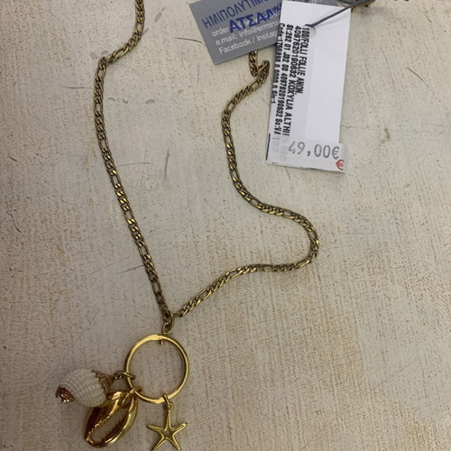 Ermina Kass necklace like new with shells and semi-precious stones