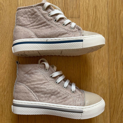 Leather boots beige new, size 22, with wide fit