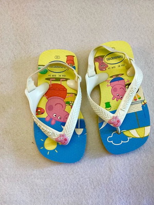 Havaianas Peppa Pig children's sandals like new, colorful and comfortable