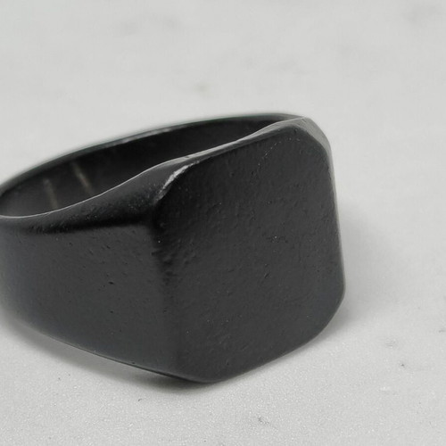 Men's ring black geometric design size 12 like new