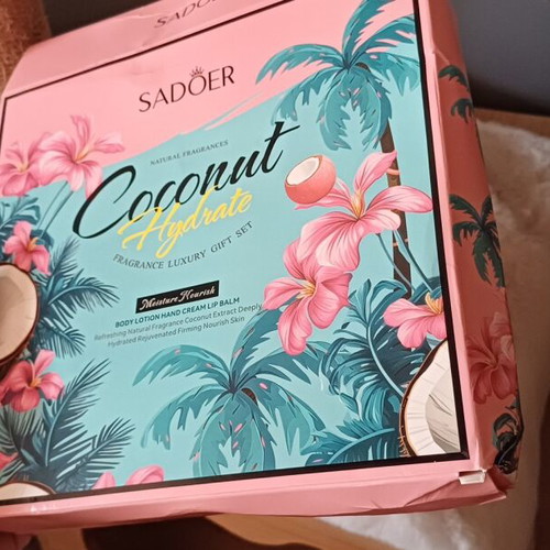 Body hydration set with coconut scent new