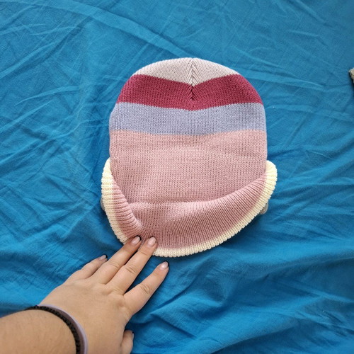 Striped hat and scarf set like new, knitted multicolor