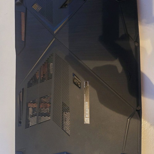 MSI GF63 Thin 11SC laptop like new, Intel i5, 12GB RAM, 256GB SSD