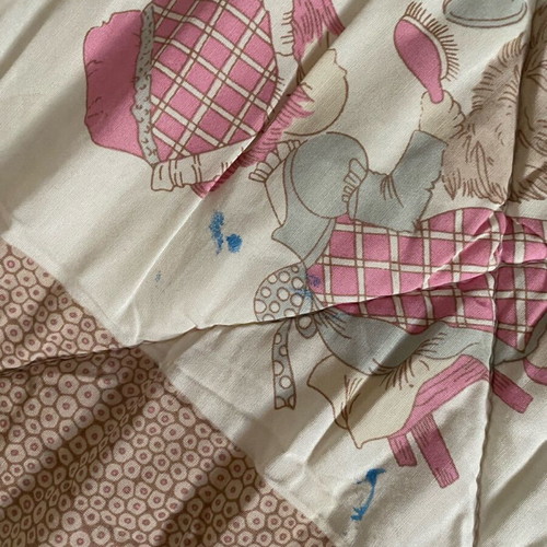 Children's quilt used with few blue stains 1.70x1.20