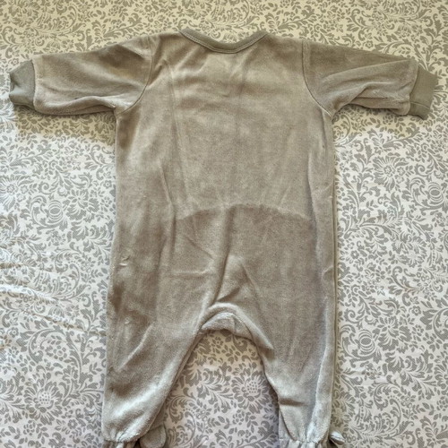 Baby bodysuit 1-2M like new