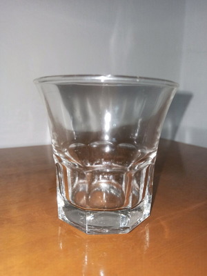 Set of 6 low wine glasses new