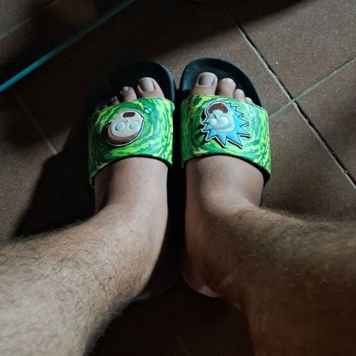 Pantofla Rick and Morty flip-flops like new, size 46