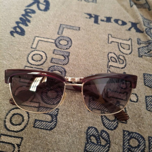 Police sunglasses like new, eggplant color with gold details