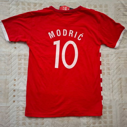 Croatia Football Shirt #10 Modric New, Size Small