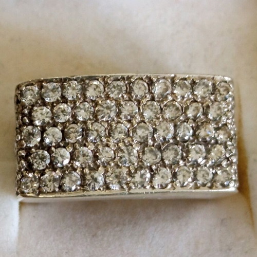 Women's silver 925 ring used with zircon stones