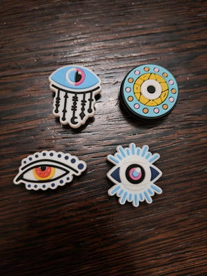 Set of 4 pins for Crocs evil eye used, blue multicolor