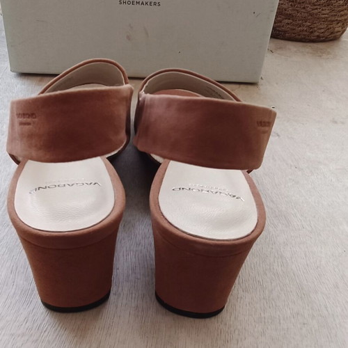 Vagabond Shoemakers Elena suede sandals size 37 new, brown