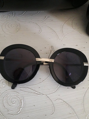 Lussile sunglasses like new with -5.25 myopia lenses, black and gold