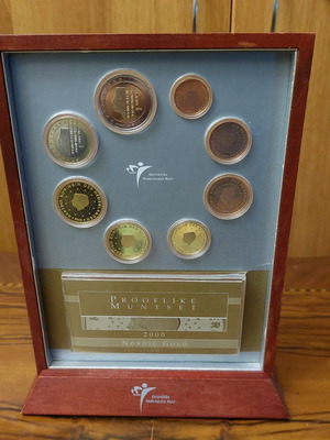 Nordic Gold prooflike euro coin set 2000 from Netherlands new