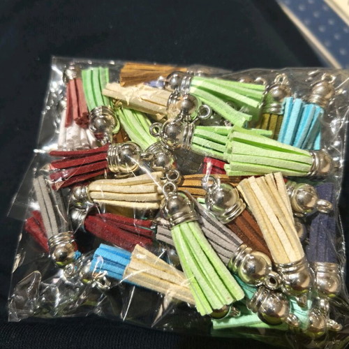 Keychain tassels new, pack of 150 pieces