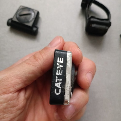 CatEye Commuter CC-COM10W wireless bicycle computer