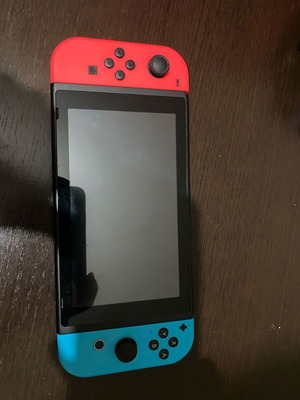 Nintendo Switch като нов с нови джойкон контролери, зарядно, док и игра Minecraft