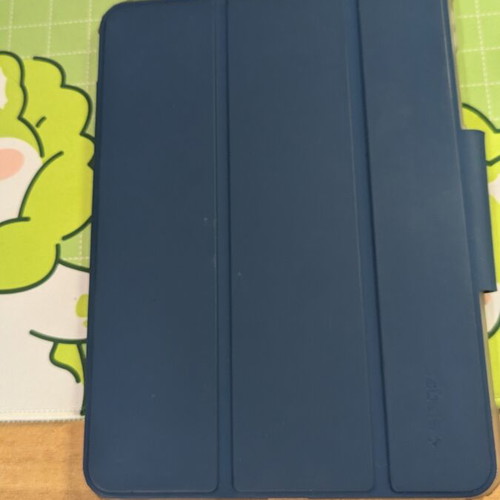 Spigen Ultra Hybrid Pro Flip Case for iPad Air 4/5 like new