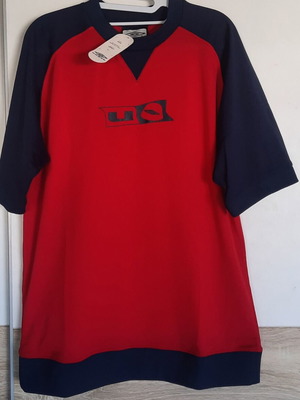 Umbro men's shirt Large new, blue and red