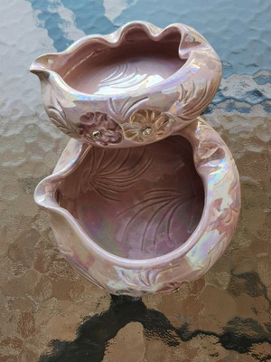 Ashtrays set of 2 like new