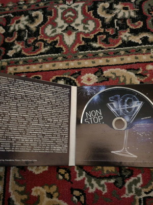 Non Stop Mix CD used, laiko
