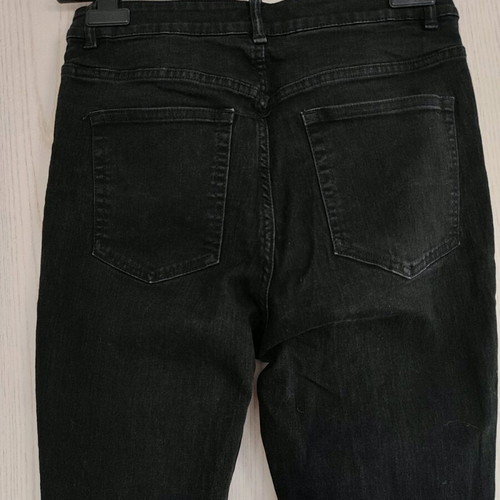 H&M Women's High-Waisted Stretch Jeans Size 42 Like New Black