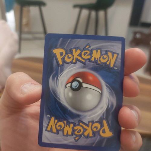 Scoop Up #104 Legendary Collection card like new, reverse holo