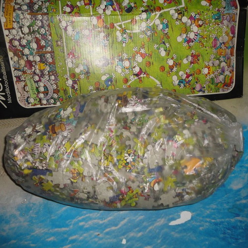 Heye Mordillo Footballissimo Puzzle 1500 pieces like new