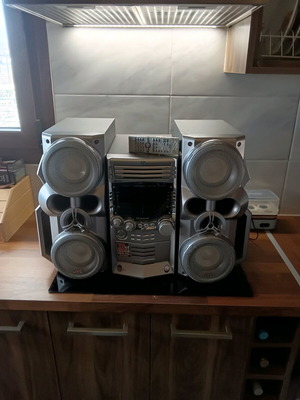 JVC Sound System used with powerful speakers and subwoofer 360W RMS