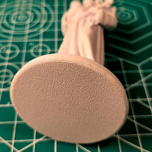 Decorative Saint statue with child new, minimal design