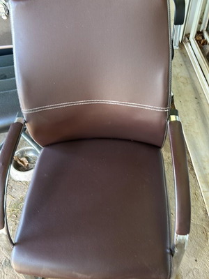 Leather chair brown like new
