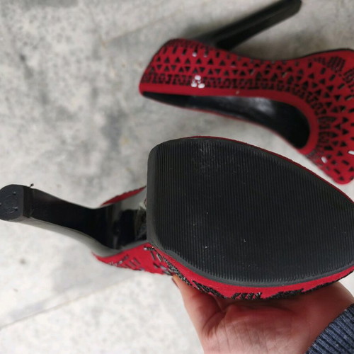 1to3 Pumps New Red with Studs Size 37