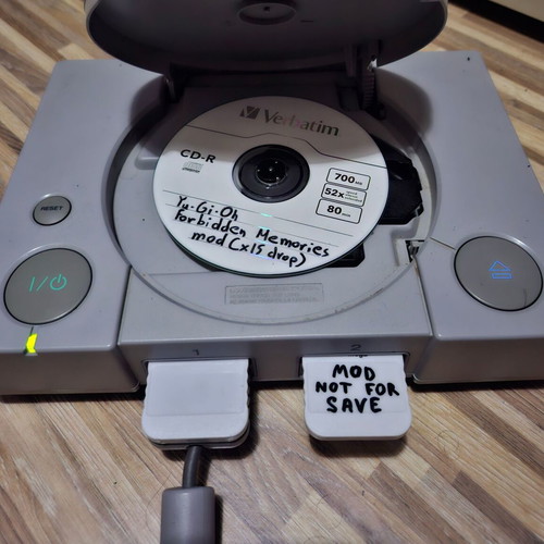 Chipped memory card for PlayStation (PS1) like new, model SCPH-9002