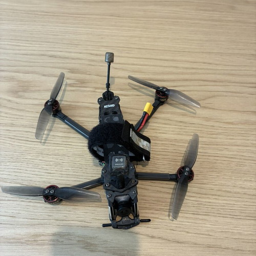 GEPRC Tern LR40 Analog ELRS 2.4GHz FPV drone like new, 4-inch, GPS, carbon frame