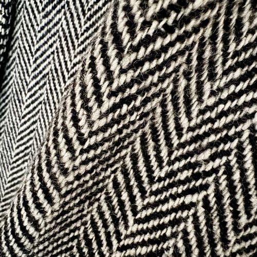 Wool herringbone coat like new, size S, black and gray