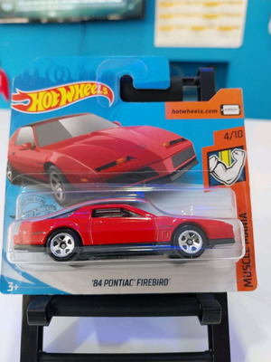 Hot Wheels Muscle Mania '84 Pontiac Firebird like new
