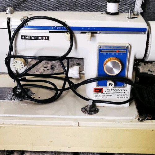 Foot sewing machine used, functional