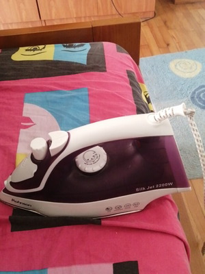 Rohnson MOD-R 332 steam electric iron like new