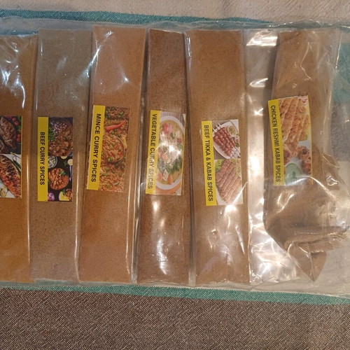 Spices from Dubai new, set of 12 for curry and roast dishes