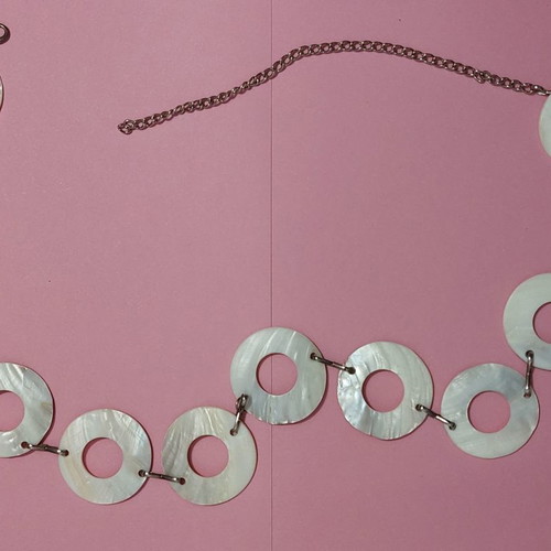 White belt with round circles used and metal links