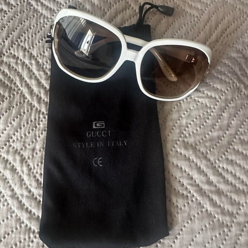 Gucci GG 2986/S vintage white sunglasses like new