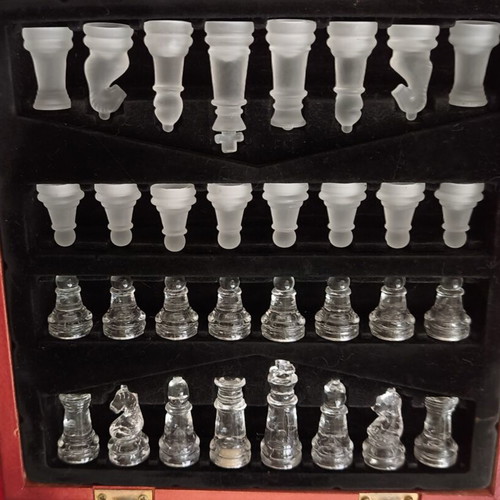 Vintage glass chess set used with wooden case and mirror board