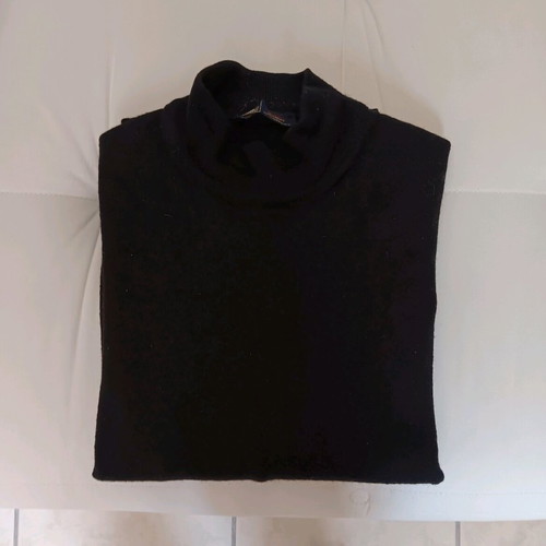 Men's wool sweater used, black, size L with mock neck