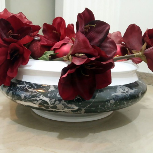 Porcelain plant stand set of 2 pieces like new, Nero Portoro finish
